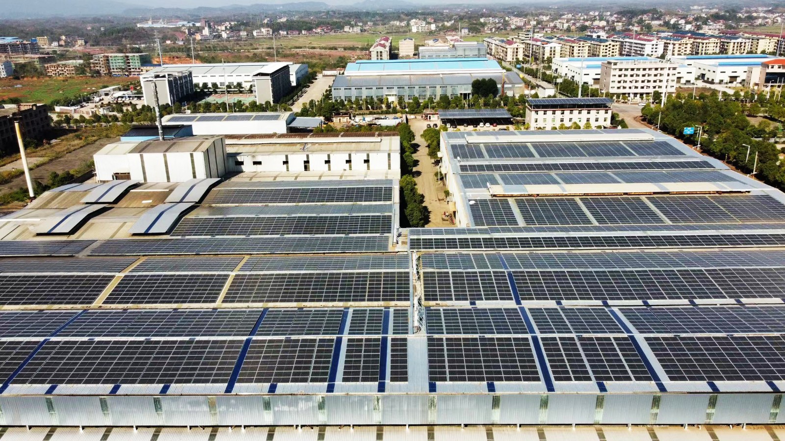 6月以来，室表温度居高不下！多地供电严重，光伏电站或将为工贸易企业带来“用电自由！